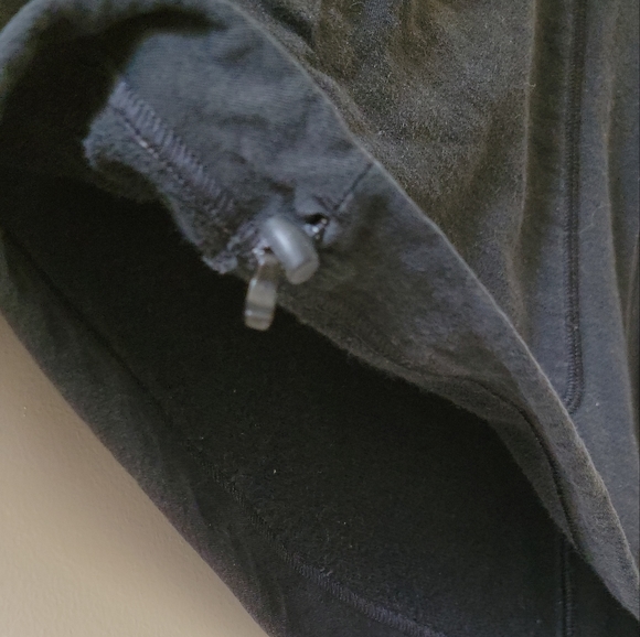 Lululemon Lab Men's Hoodie - Picture 4 of 5